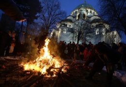 Шта је у ствари Бадњи дан? Да ли знате шта ми то данас обележавамо и који је смисао тога (ВИДЕО)