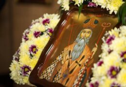 ¡Pidamos a los santos que oren por nosotros!