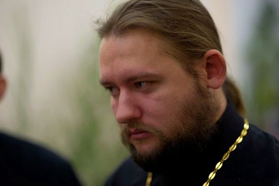 Свештеник Максим Горожанкин