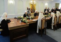 La  Iglesia Rusa cesa la comunión eucarística con el Patriarcado de Constantinopla