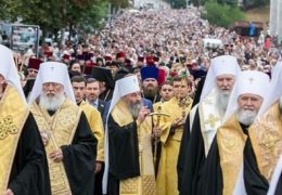 Верски растрзана Украјина: Свештенство устало против свог митрополита