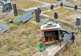 Срби на Задушнице обишли гробља на КиМ