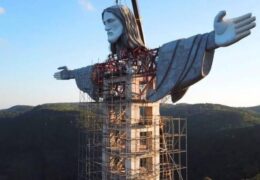 Estatua de Cristo en Estado del Sur Supera la de Rio para Ser la Más Grande de Brasil (FOTOS)