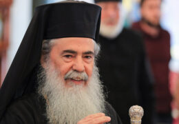Патриарх Феофил призвал не праздновать Рождество по новому стилю