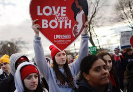 Вашингтон: Тысячи противников абортов приняли участие в 50-м ежегодном «Марше в защиту жизни»